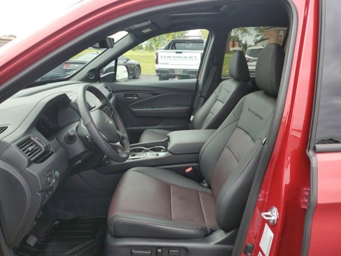 Certified 2025 Honda Ridgeline Black Edition image 13