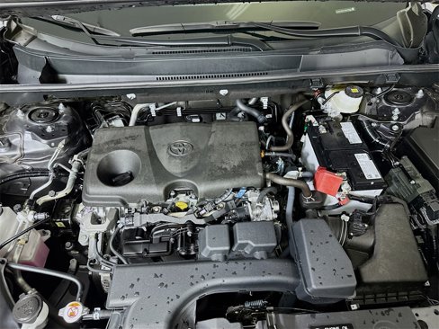 Used 2025 Toyota RAV4 LE image 9