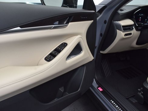 New 2025 INFINITI QX60 Sensory w/ Vision Package image 11
