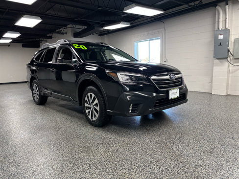 Used 2020 Subaru Outback Premium image 2