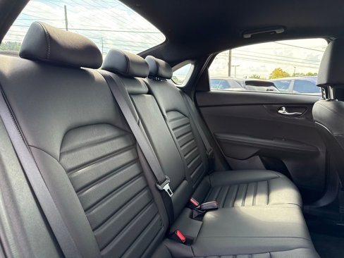 Used 2023 Kia Forte GT-Line w/ GT-Line Premium Package image 36