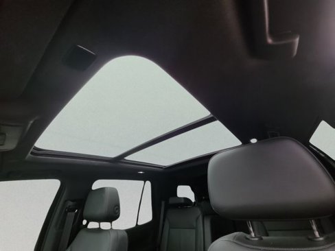Certified 2022 Chevrolet Tahoe Z71 w/ Luxury Package image 12