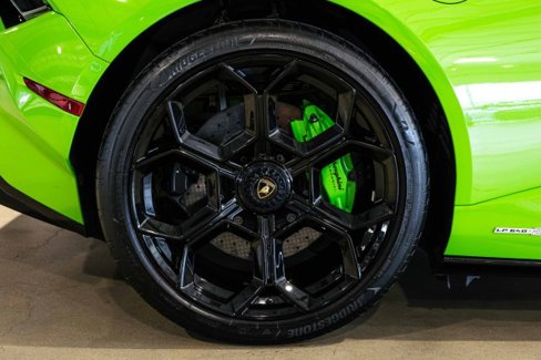 Used 2023 Lamborghini Huracan Tecnica image 13