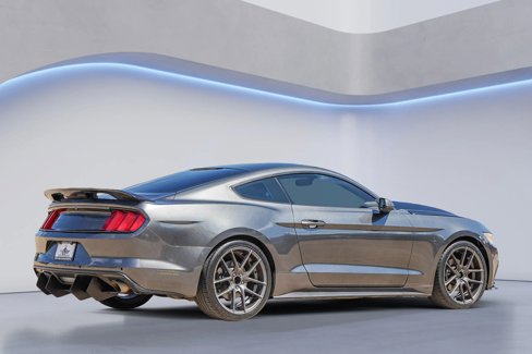 Used 2017 Ford Mustang Coupe image 10