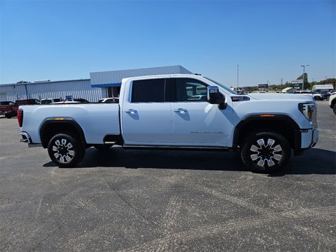 New 2026 GMC Sierra 2500 Denali w/ Denali Reserve Package image 8