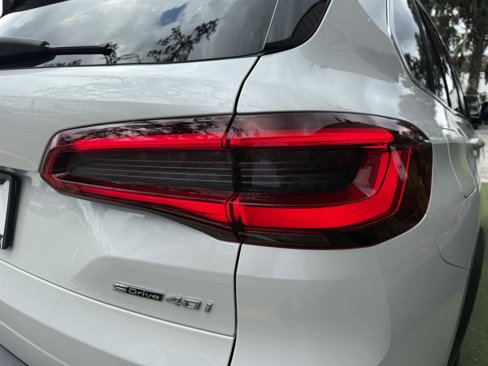 Used 2020 BMW X5 sDrive40i w/ Premium Package image 12