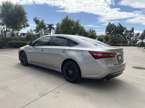 Used 2016 Toyota Avalon Touring image 3