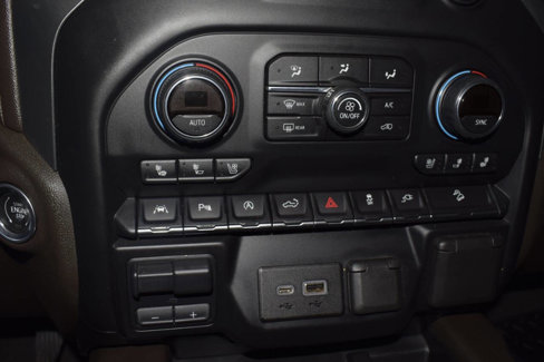 Used 2019 Chevrolet Silverado 1500 LTZ w/ LTZ Premium Package image 12