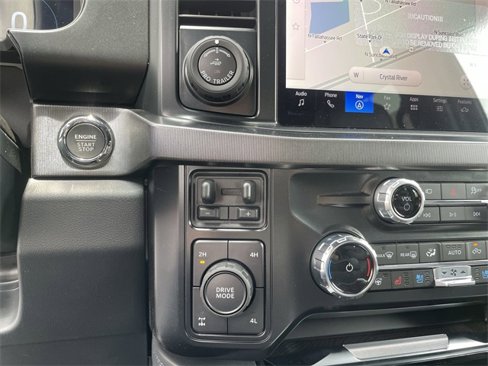 New 2025 Ford F250 Platinum image 24
