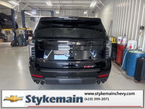 New 2026 Chevrolet Suburban RST image 7