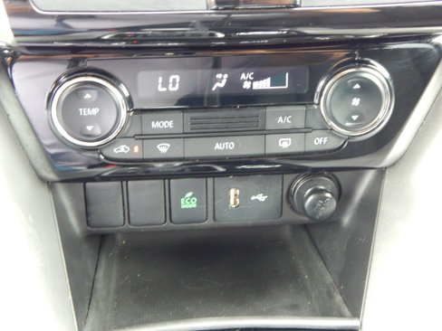 Used 2018 Mitsubishi Eclipse Cross ES image 11
