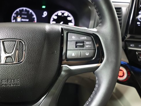 New 2026 Honda Odyssey Touring image 17