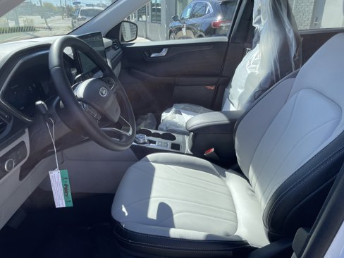 New 2026 Ford Escape SE image 10