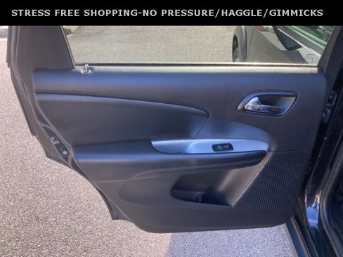 Used 2017 Dodge Journey SE w/ Flexible Seating Group image 24