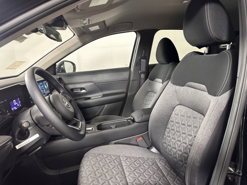 New 2026 Nissan Kicks SV image 8
