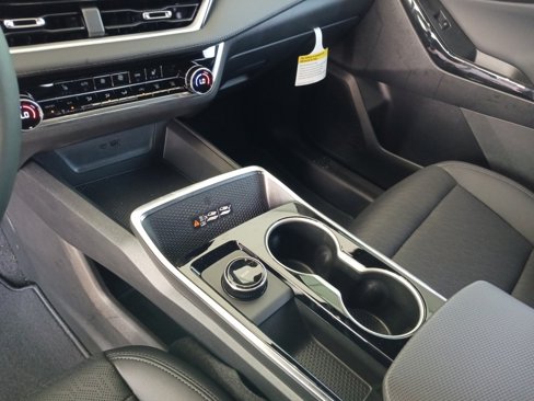 New 2026 Chevrolet Equinox LT w/ Convenience Package II image 21