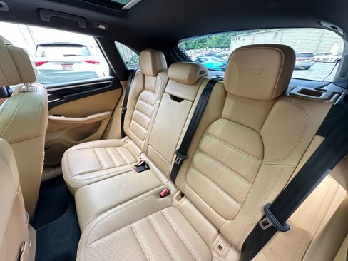 Used 2018 Porsche Macan GTS w/ Premium Package Plus image 37
