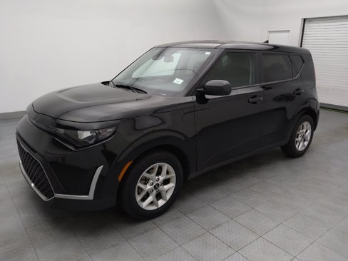 Used 2023 Kia Soul LX w/ LX Technology Package image 2