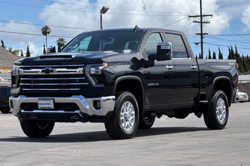 New 2025 Chevrolet Silverado 3500 LTZ w/ LTZ Convenience Package image 8