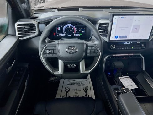 Certified 2025 Toyota Sequoia Platinum image 22
