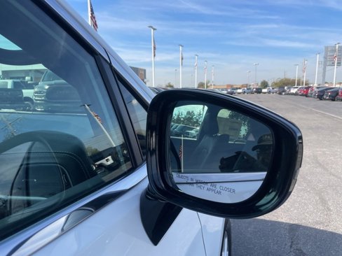 New 2026 Chrysler Pacifica Select image 14