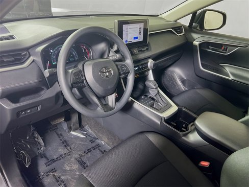 Certified 2025 Toyota RAV4 LE image 10