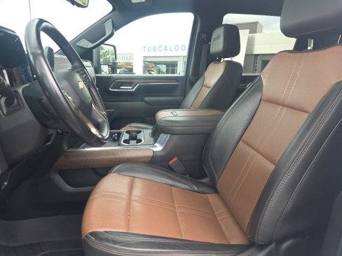 Used 2024 Chevrolet Silverado 2500 High Country w/ High Country Premium Package image 9