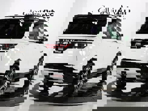 Used 2024 Land Rover Discovery Metropolitan Edition image 7