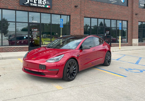 Used 2021 Tesla Model 3 Performance image 2