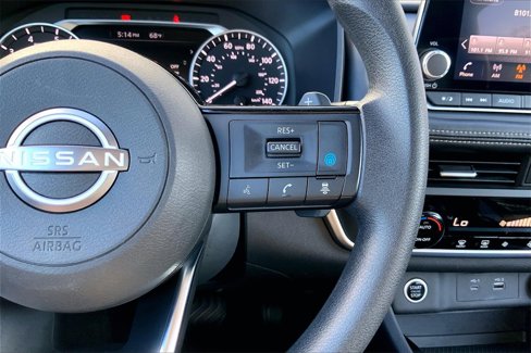 Used 2023 Nissan Rogue SV image 22