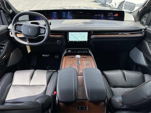 New 2025 Lincoln Navigator L Black Label image 22
