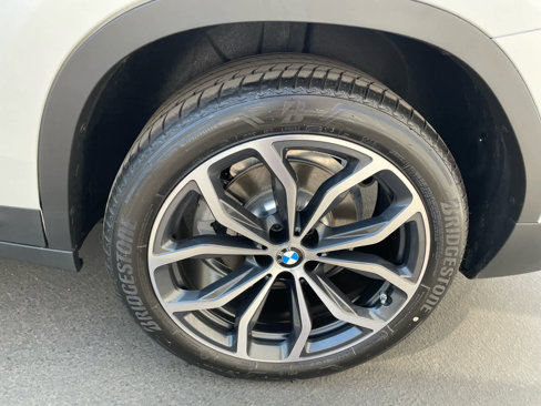 New 2025 BMW X4 xDrive30i w/ Premium Package image 19