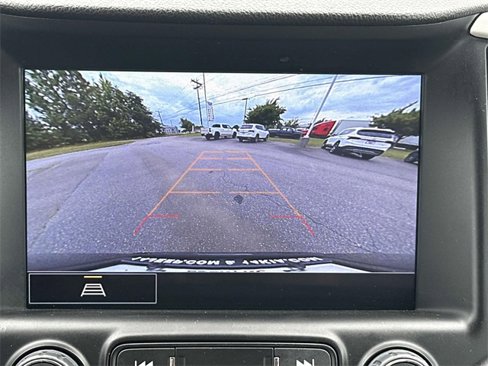 Used 2024 GMC Terrain SLT image 14