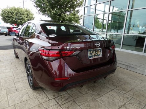Certified 2025 Nissan Sentra SV image 5