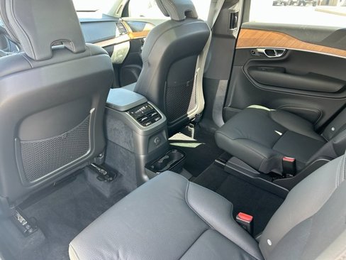 Used 2025 Volvo XC90 T8 Plus w/ Protection Package Premier image 28
