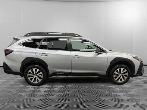 Certified 2023 Subaru Outback Premium image 6