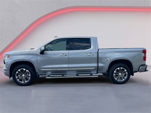 Used 2024 Chevrolet Silverado 1500 High Country w/ Technology Package image 5