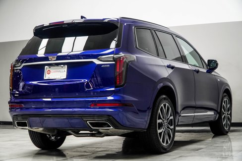 Used 2024 Cadillac XT6 Sport w/ Technology Package image 12