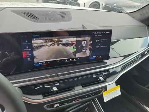 New 2026 BMW X7 M60i image 24