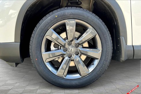 Used 2025 Honda Pilot Sport image 22