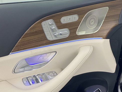 New 2025 Mercedes-Benz GLS 450 4MATIC image 23
