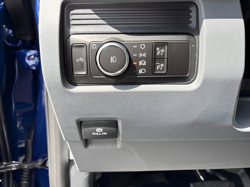 New 2026 Ford F250 XLT image 32