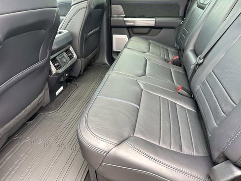New 2025 Ford F250 Platinum w/ FX4 Off-Road Package image 10