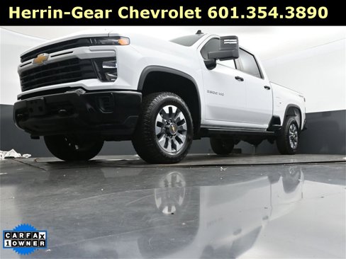 Used 2024 Chevrolet Silverado 2500 Custom w/ Custom Convenience Package image 36