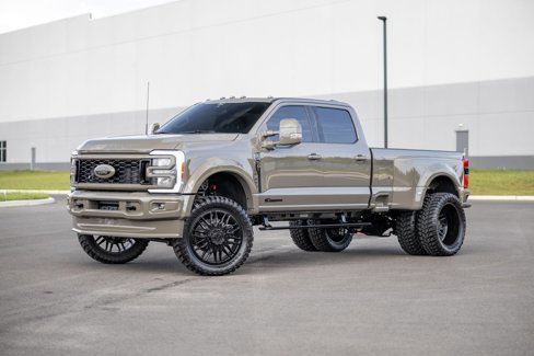 Used 2026 Ford F450 Lariat image 3