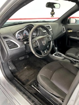 Used 2013 Dodge Avenger SE image 14