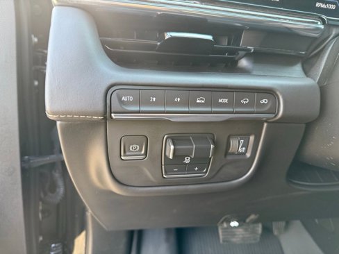 Used 2023 Cadillac Escalade Sport Platinum image 12