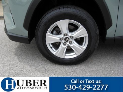 Used 2021 Toyota RAV4 XLE image 15