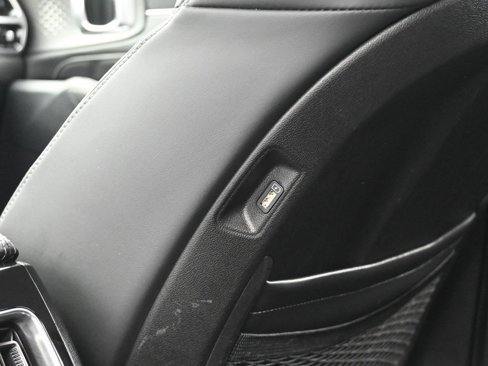 Used 2023 Kia Sorento SX image 35