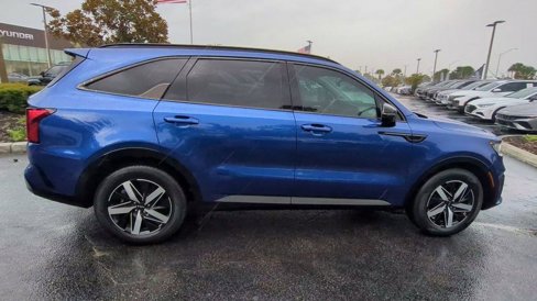 Used 2023 Kia Sorento S image 9